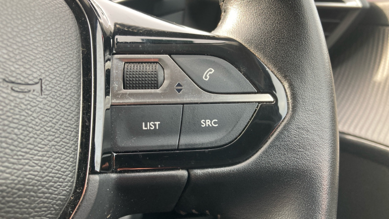 Peugeot 208 1.2 PureTech 100 Allure 5dr Petrol Hatchback